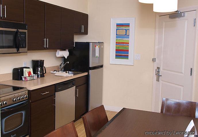 Towneplace Suites Republic Airport Long Island Фармингдейл Номер фото